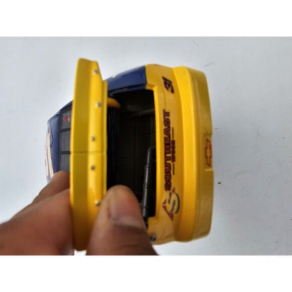 VTG 1998 Revell Lowe’s Mike Skinner #31 Chevrolet Monte Carlo - Picture 6 of 11